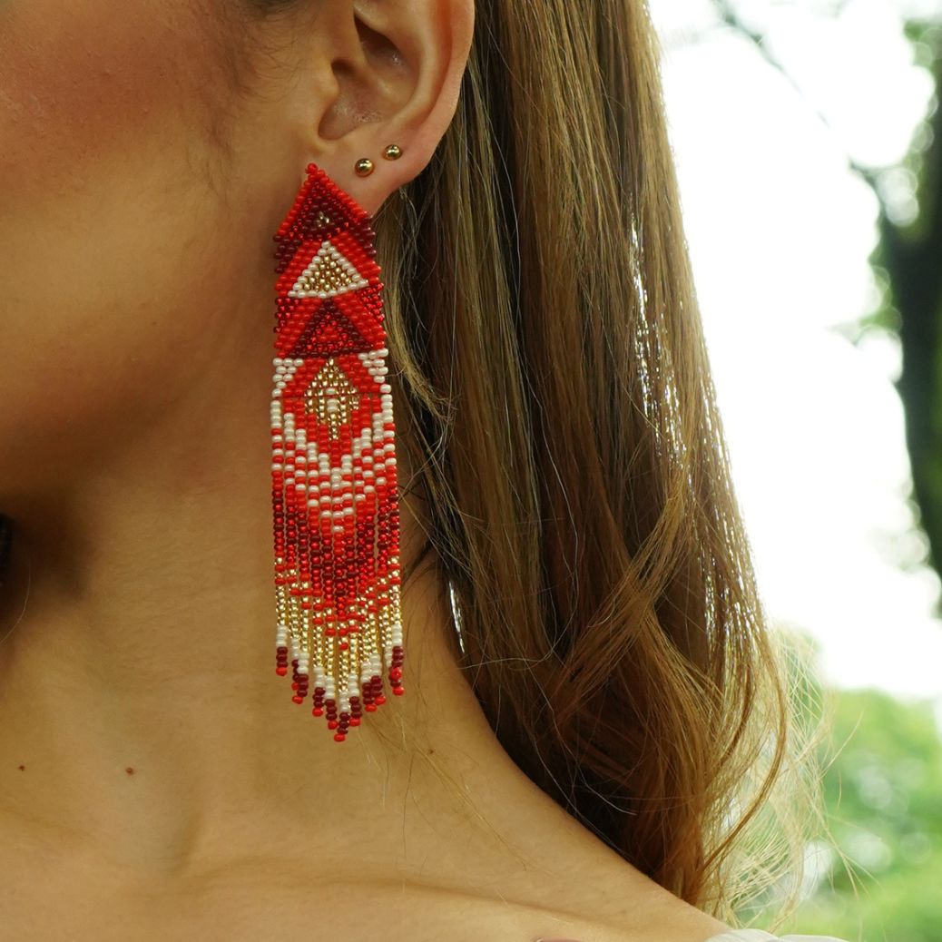 Aretes Valentía