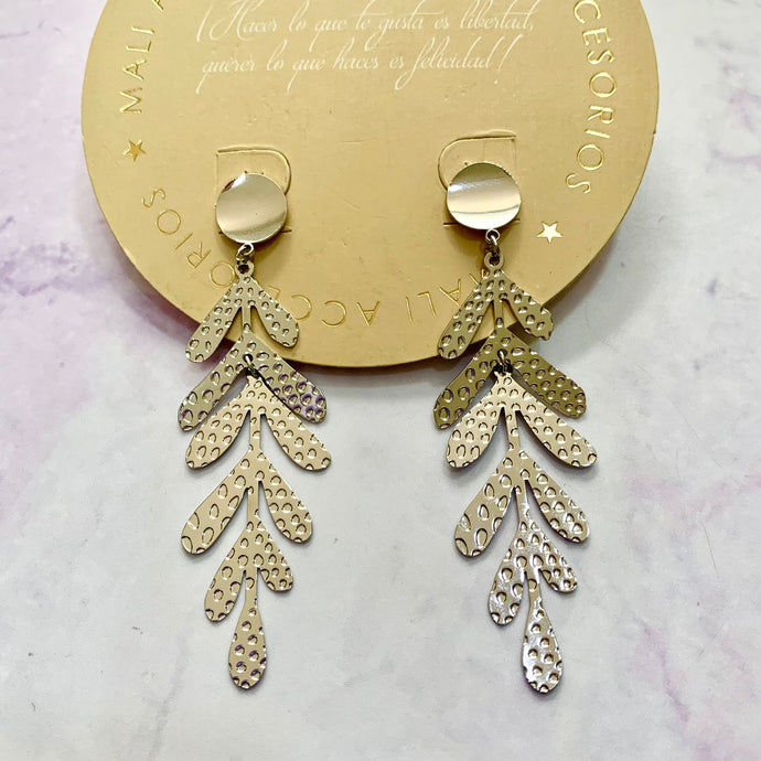 ARETES HOJAS CAIDAS
